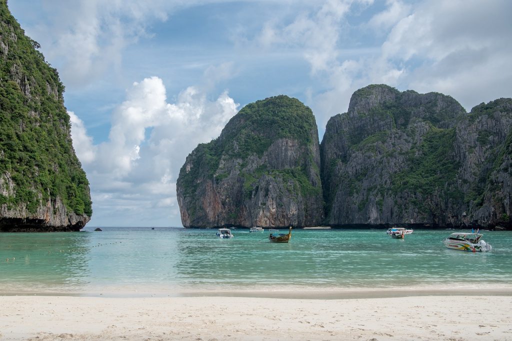 phi-phi-islands