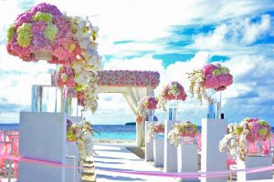 beach wedding decorations flowers