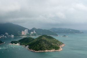 Photo by CEphoto, Uwe Aranas or alternatively © CEphoto, Uwe Aranas, Hong Kong China Middle-Island-01, CC BY-SA 3.0 Via Wikimedia Commons